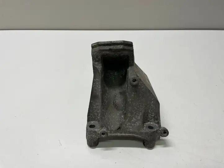 Audi A6 S6 C6 4F (2004 - 2008) 4F0199308AE Кронштейн двигателя — фото 1