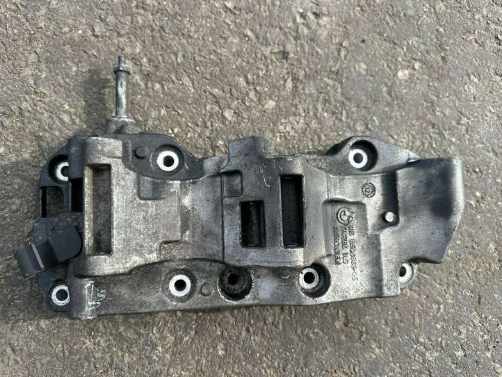 BMW 3 F30 F35 F31 (2012 - 2018)  8506863 Кронштейн