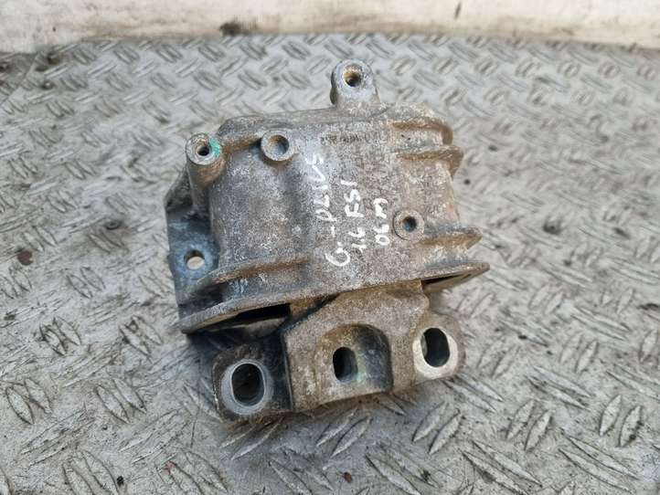 Volkswagen Golf Plus (2004 - 2008)  1K0199262J Подушка двигателя