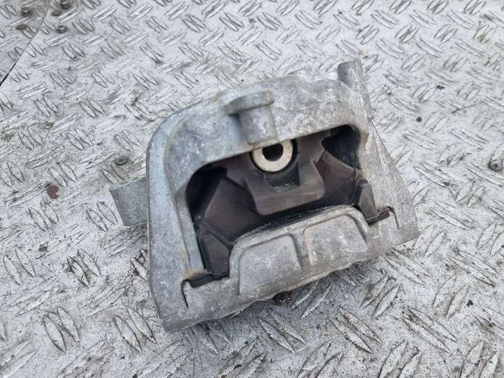 Volkswagen PASSAT B6 (2005 - 2010)  1K0199262AM Подушка двигателя