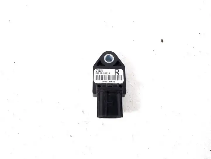 Toyota Avensis T250 (2003 - 2006) 89833-05010 Датчик удара SRS — фото 1