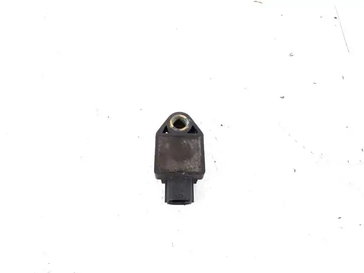 Toyota Avensis T220 (2000 - 2003) 89174-05010 Датчик удара SRS — фото 2