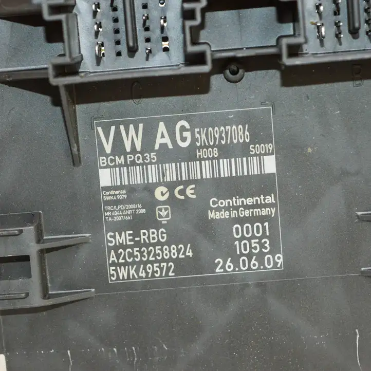 Volkswagen Tiguan (2007 - 2011)  5K0937086 Модуль кузова