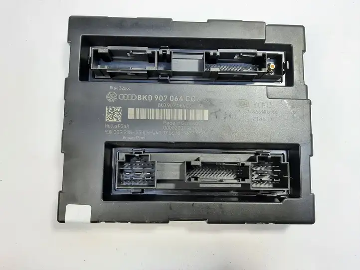 Audi A5 (2007 - 2011)  8K0907064CC Модуль кузова