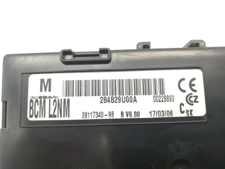 Nissan Note (E11) (2006 - 2014) 284B29U00A Модуль управления кузовом (BCM) — фото 3
