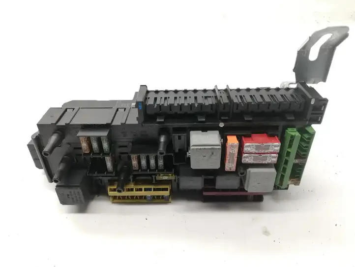Mercedes-Benz C W204 (2007 - 2014) 2049060105 Модуль управления кузовом (BCM) — фото 3