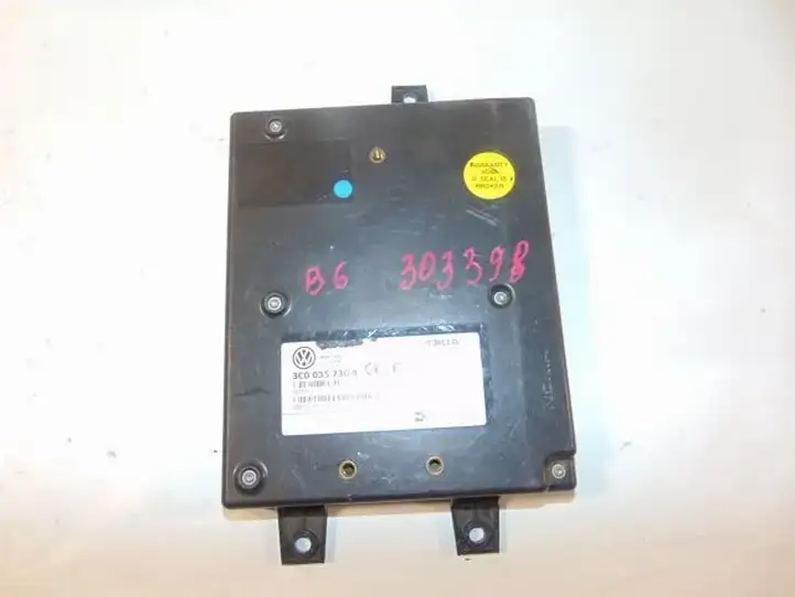 Volkswagen PASSAT B6 (2005 - 2010) 3C0035730A Блок GSM — фото 1