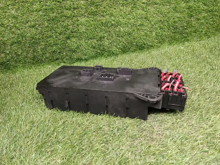 Volkswagen Crafter (2006 - 2016) A9065450401 Блок управления электропитанием — фото 6