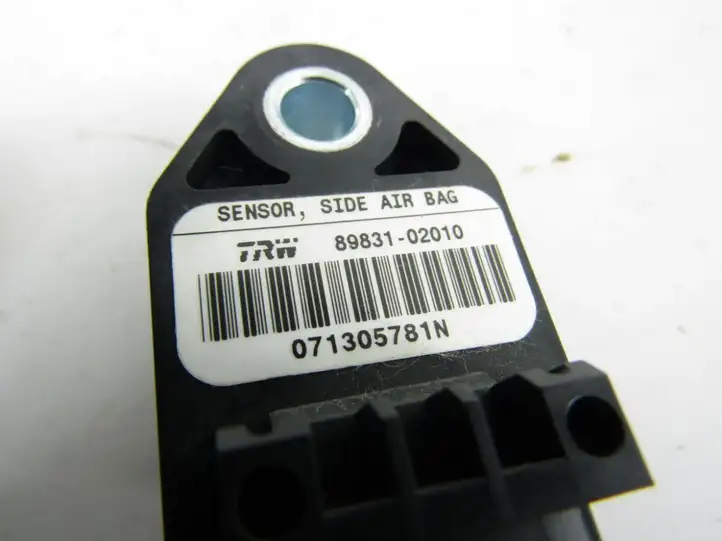 Toyota Corolla E120 E130 (2000 - 2004) Датчик удара SRS — фото 4