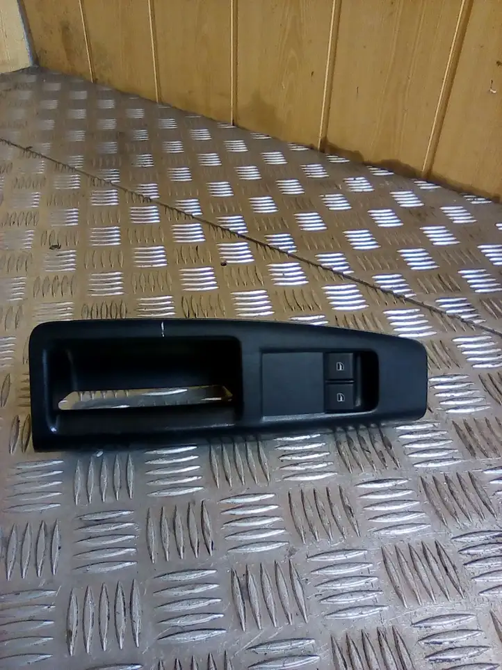 Volkswagen Polo (2005 - 2009) 6Q0959858 Блок кнопок стеклоподъемников — фото 1