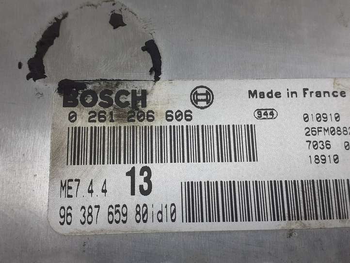 Citroen Xsara (1997 - 2006)  9638765980 Блок управления двигателя