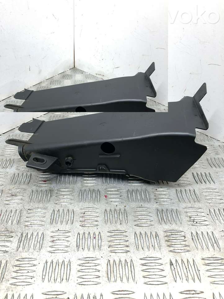 BMW 7 F01 F02 F03 F04 (2008 - 2016)  7898882 Деталь (детали) канала забора воздуха