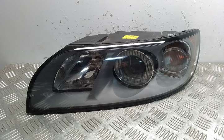 Volvo S40 (2004 - 2007)  30698885 Передняя фара