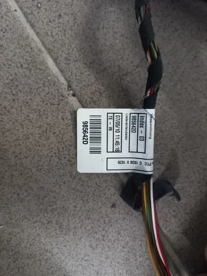 BMW 1 E81 E87 (2004 - 2011) 9155889 Прочая электропроводка — фото 2