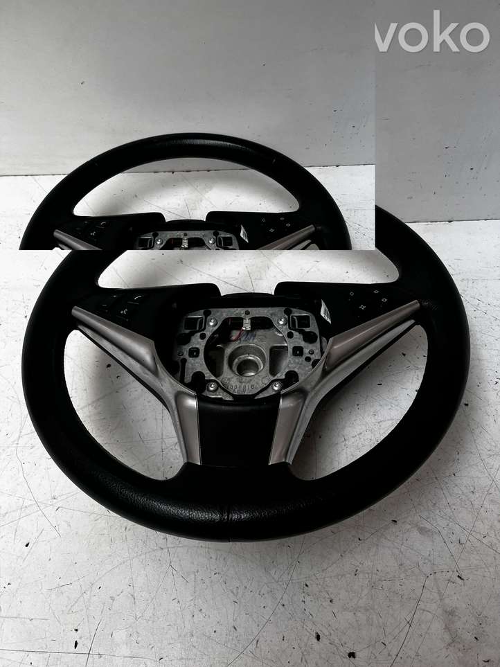BMW 5 E60 E61 (2004 - 2010)  11008818 Руль