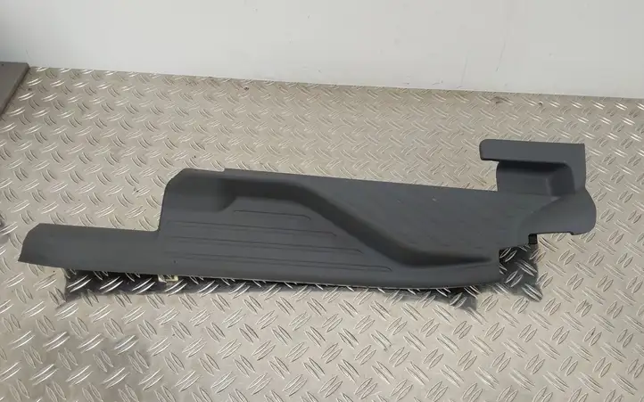 Toyota Prius+ (ZVW40) (2011 - 2018) 6791847060 Внутренняя отделка заднего порога — фото 1