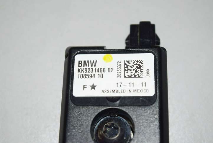 BMW 3 F30 F35 F31 (2012 - 2018)  9231466 Усилитель антенны