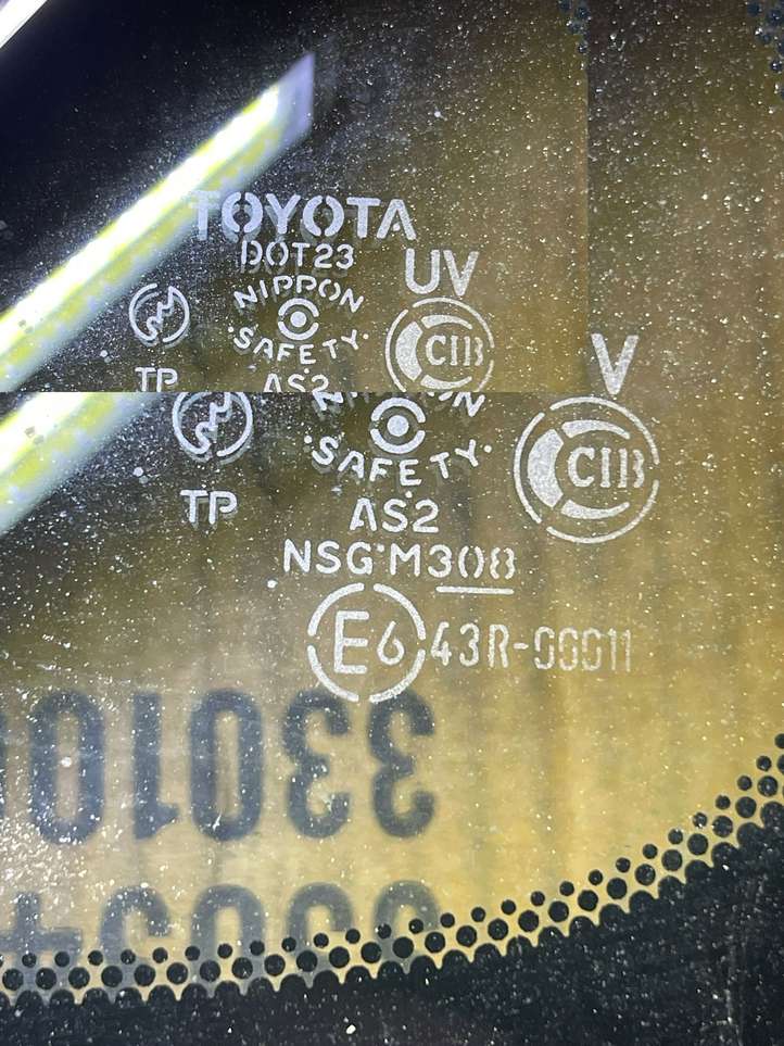 Toyota RAV 4 (XA20) (2000 - 2005)   Заднее боковое стекло кузова