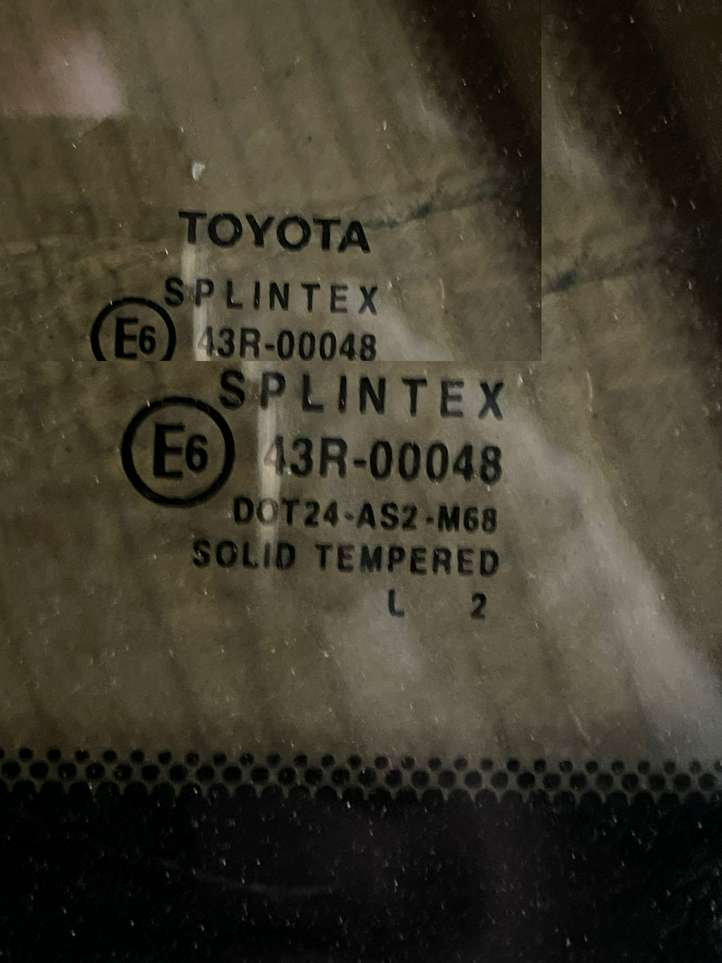 Toyota Avensis Verso (2004 - 2009)   Заднее боковое стекло кузова