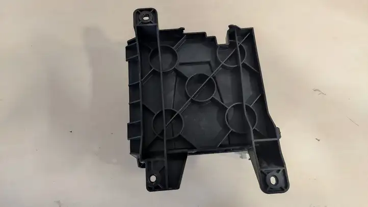 Audi A6 C7 (2011 - 2014) 4G0907324A Кронштейн усилителя звука — фото 1