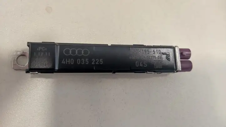 Audi A8 S8 D4 4H (2010 - 2014) 4H0035225 Блок управления антеннами — фото 1