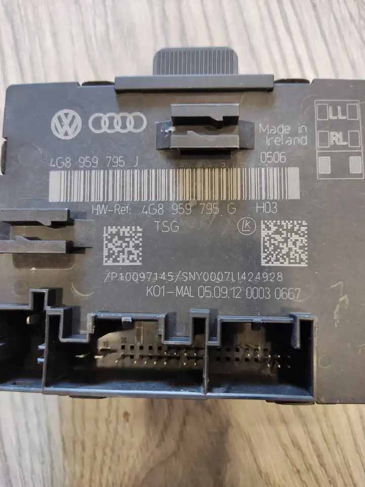 Audi A6 C7 (2011 - 2014) 4G8959795J Блок управления дверью — фото 1