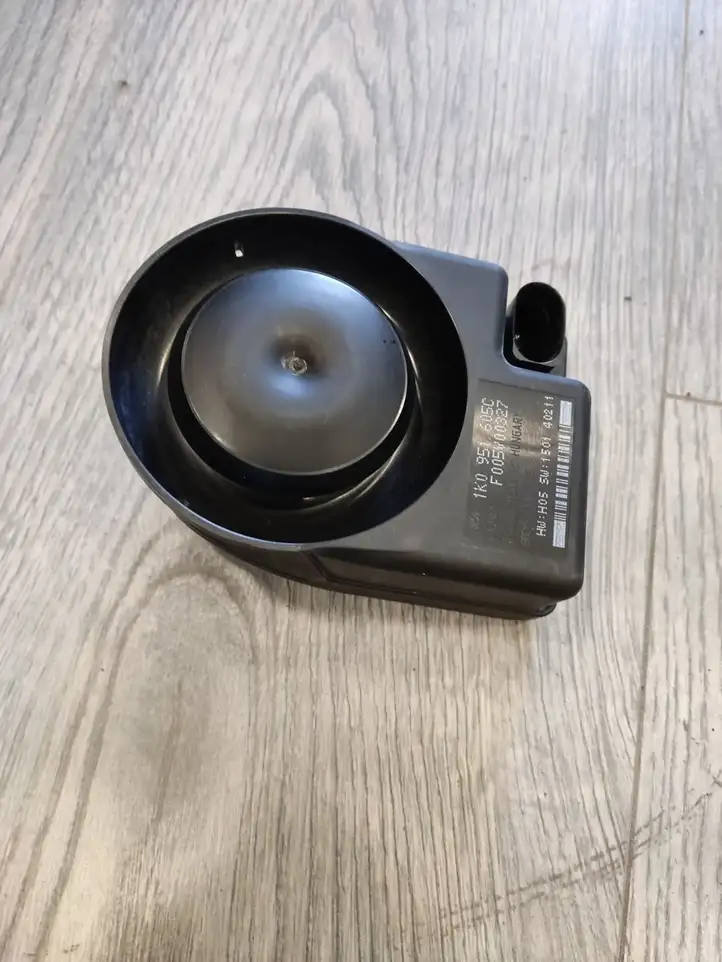 Audi A8 S8 D4 4H (2010 - 2014) 1K0951605C Сирена сигнализации — фото 1