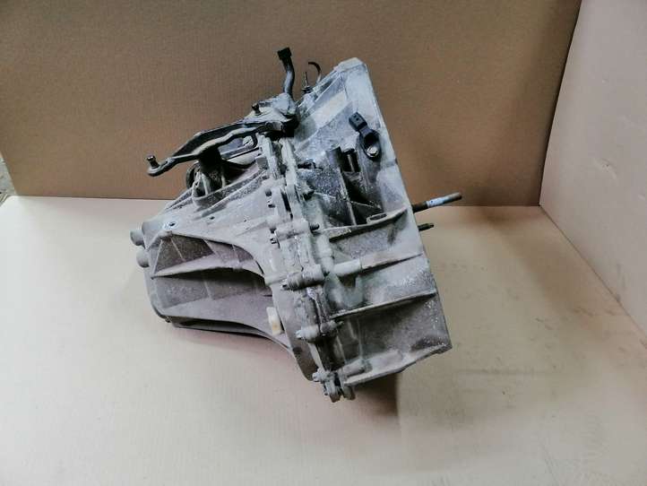 Nissan Qashqai (2013 - 2017)  320104EA0B Механическая коробка передач, 6 передач