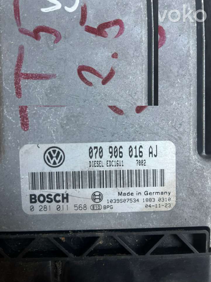 Volkswagen Transporter-Caravelle (2003 - 2009)  070906016AJ Блок управления двигателя
