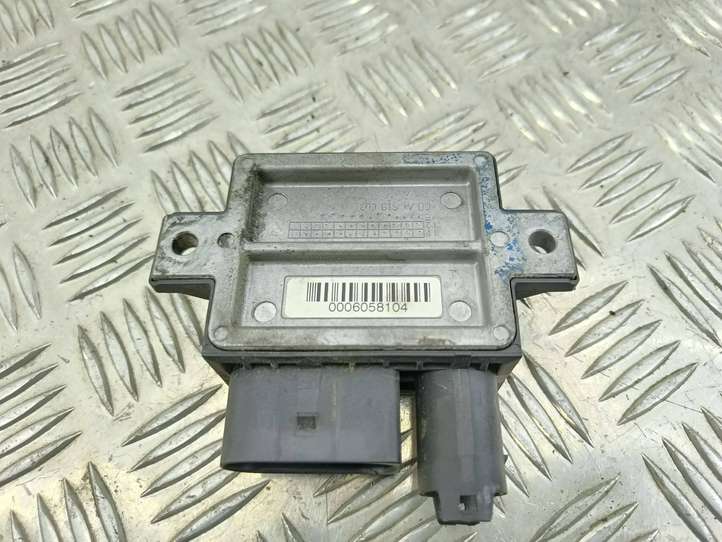 BMW 3 E90 E91 (2005 - 2012)  8591723 Реле подогрева свеч
