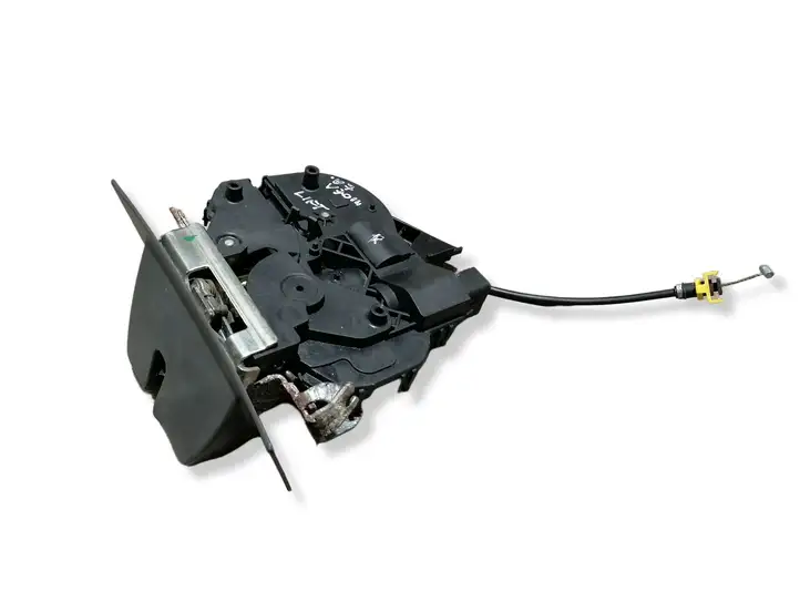 Volvo V70 (2004 - 2007) 26207 Замок крышки багажника — фото 1