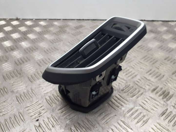 Nissan Qashqai (2013 - 2017)  30490027 Боковая воздушный дефлектор
