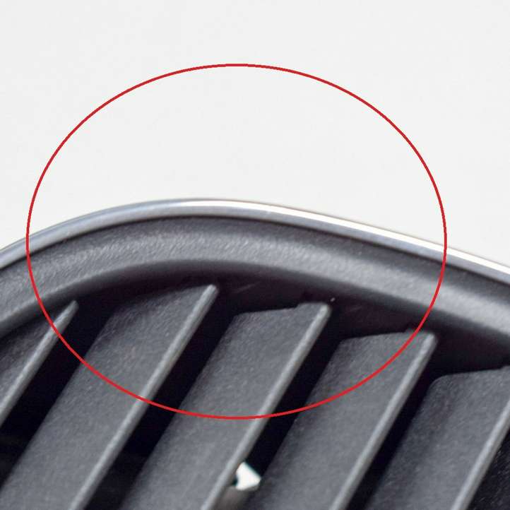 Skoda Fabia Mk3 (NJ) (2015 - 2021)  6V0819702C Воздушная решётка окна