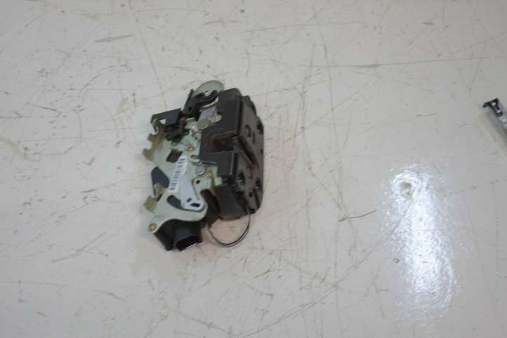 Mercedes-Benz Vito Viano W639 (2003 - 2010)  2053016762 Замок задней двери
