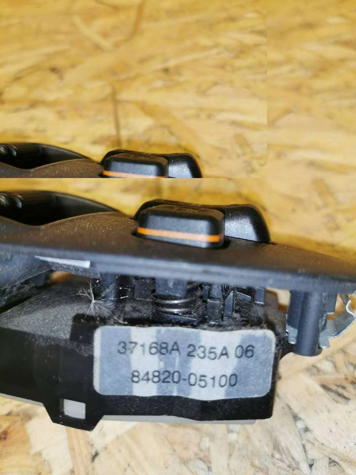 Toyota Avensis T250 (2006 - 2009)  8480205210B0 Кнопка стеклоподъемников