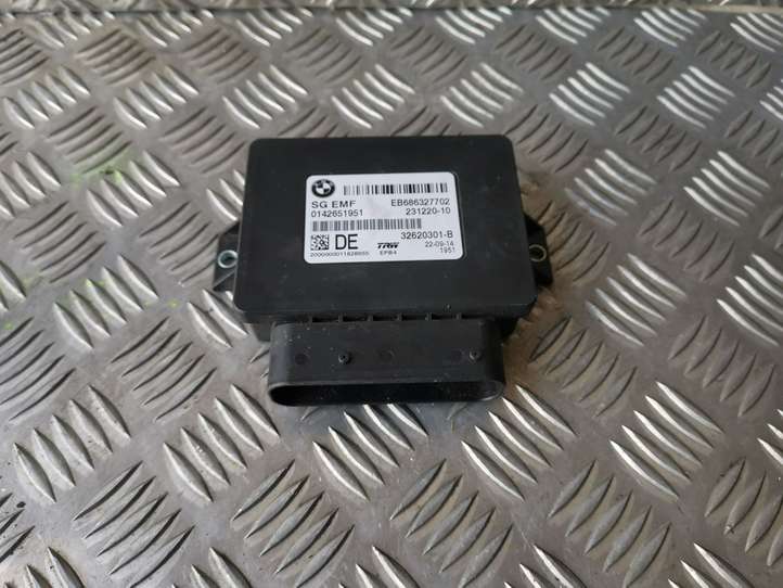 BMW 5 F10 F11 (2009 - 2016)  EB686327702 Модуль управления ручным тормозом