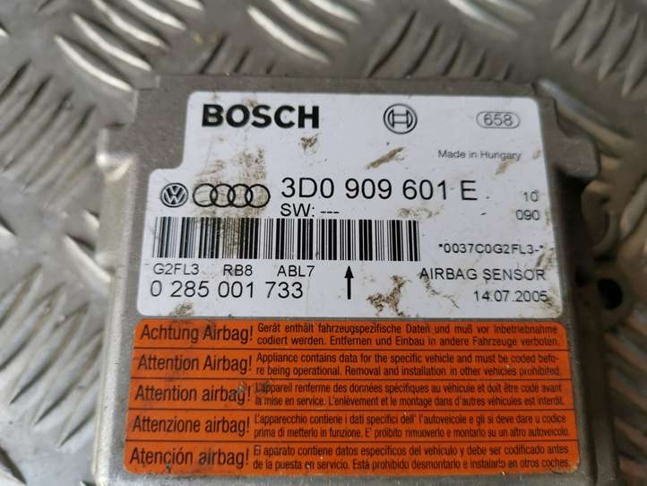 Volkswagen Touareg I (2002 - 2010)  0285001733 Блок управления надувных подушек