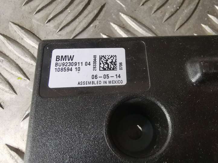 BMW 3 F30 F35 F31 (2012 - 2018)  923091104 Усилитель антенны