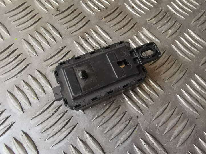 BMW 3 F30 F35 F31 (2012 - 2018)  931908102 Другие блоки управления / модули