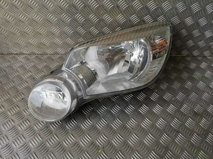 Skoda Yeti (2009 - 2012)  5L2941015A Передняя фара