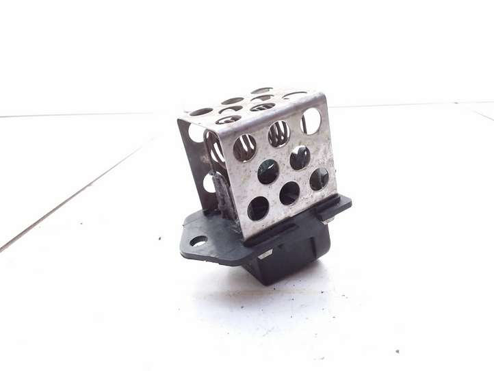 Renault Modus (2004 - 2007)  8200045082 Реостат вентилятора печки