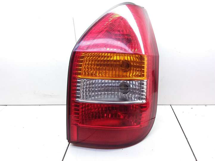 Opel Zafira (1999 - 2003)  23E10M Задний фонарь в кузове