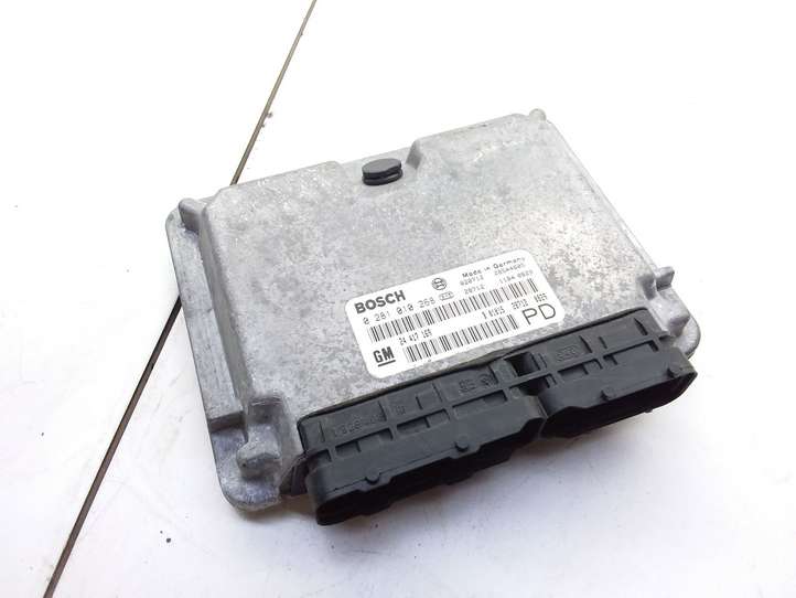 Opel Zafira (2003 - 2006)  24417169 Блок управления двигателя