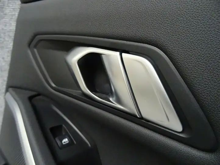 BMW 3 G20 G21 (2019 - ) Обшивка задней двери — фото 3
