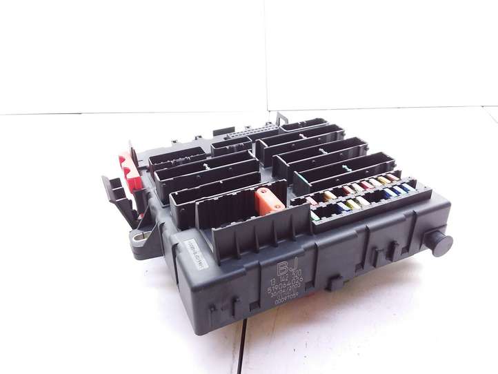 Opel Signum (2002 - 2008)  13142520 Блок предохранителей