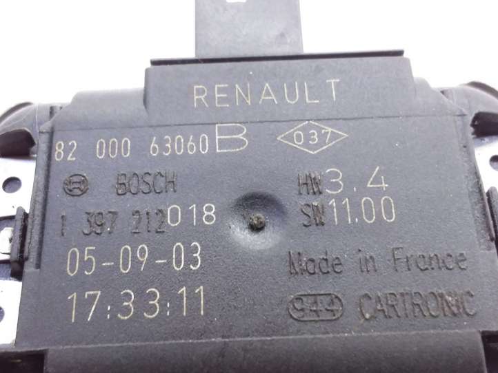 Renault Vel Satis (2002 - 2005)  8200063060B Датчик дождя