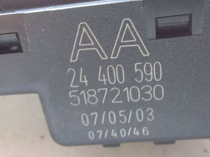 Opel Vectra (2002 - 2005)  13120954 Блок предохранителей