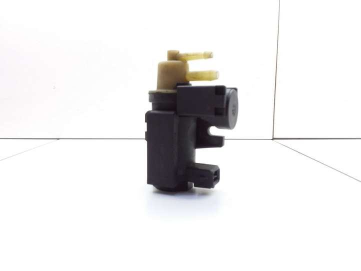 Opel Astra (2009 - 2012)  8981056561 Соленоидный клапан