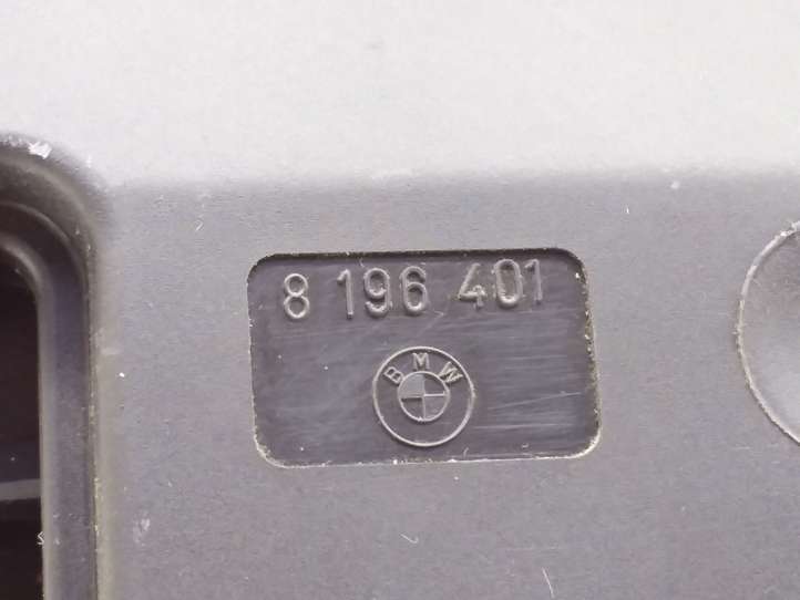 Rover 75 (1995 - 2006)  8196401 Замок задней крышки