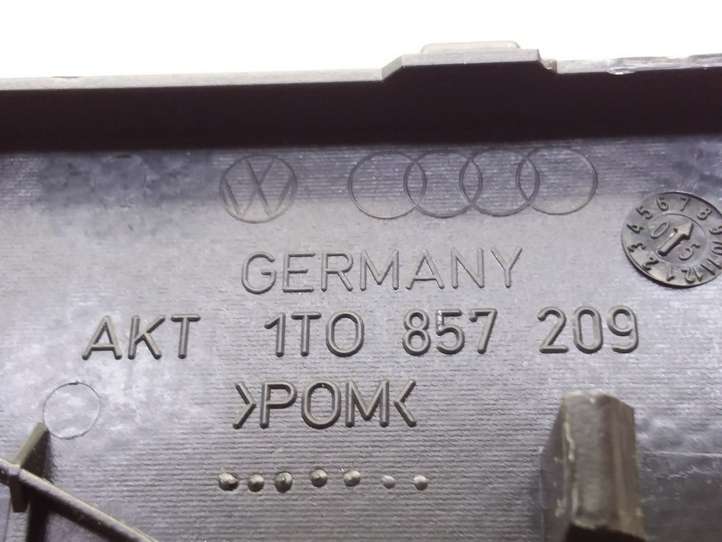 Volkswagen Touran I (2003 - 2010)  1T0857209 Отделка бокового динамика